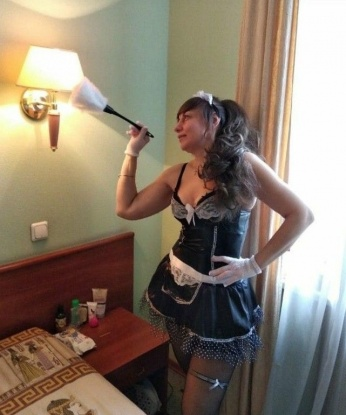 Мои услуги включают классический и эротический массаж, стриптиз, оральный и классический секс. Я открыта для экспериментов и готова исполнить твои самые сокровенные фантазии. У меня есть фото, которые покажут тебе мою привлекательность и шарм. Мои клиенты ценят мою дружелюбность, внимание и профессионализм. Живу в Москве, так что легко можем встретиться в удобном для нас месте. Ты точно останешься доволен нашими встречами! 💋😉🔥 47, 47 лет