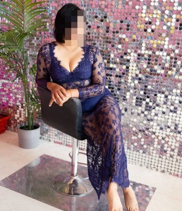 Сладкая девушка с изысканными формами и взглядом, который заводит, приглашает на интимное свидание. Я создам атмосферу уюта и страсти, погружая тебя в океан удовольствия. 3345, 28 лет