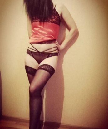 Горячая штучка с обворожительной внешностью готова рассказать тебе, что такое настоящее наслаждение. Приезжай ко мне и ты не пожалеешь! 7259, 30 лет